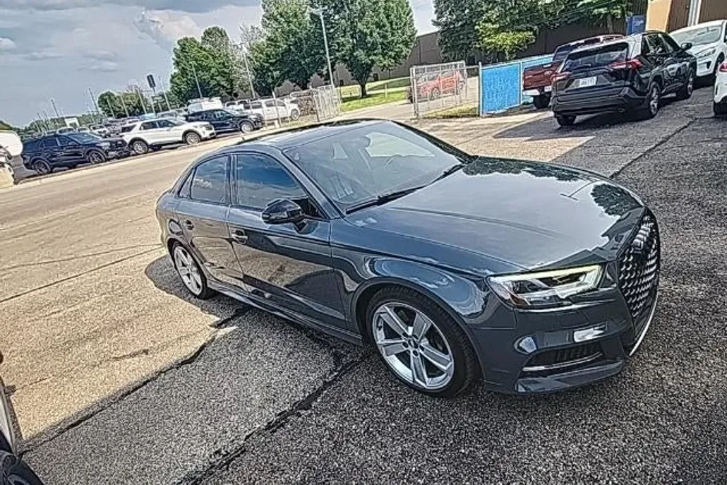2019 Audi S3 Premium Plus photo 1