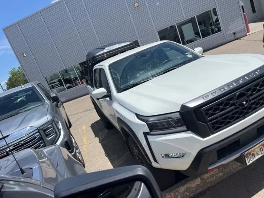 2023 Nissan Frontier PRO-4X photo 1