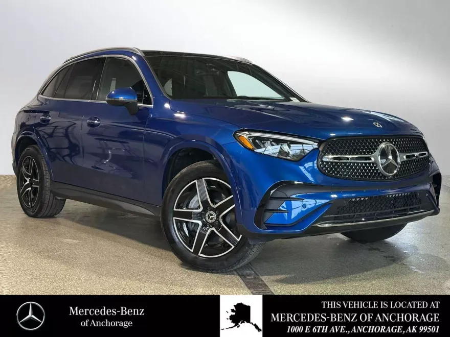 2024 Mercedes Benz GLC 300 photo 1