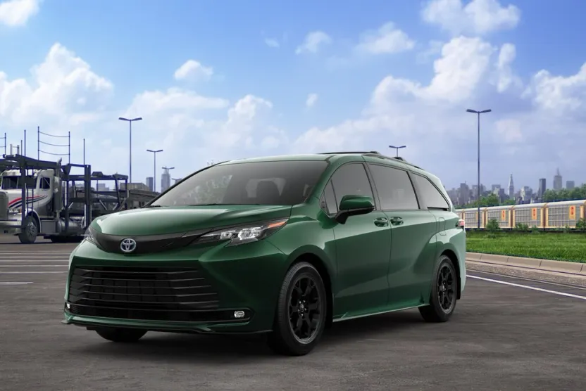 2025 Toyota Sienna Woodland Edition photo 1