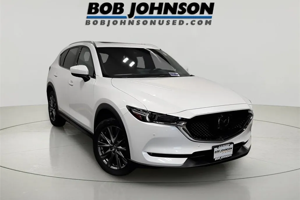 2021 Mazda CX-5 Signature photo 1