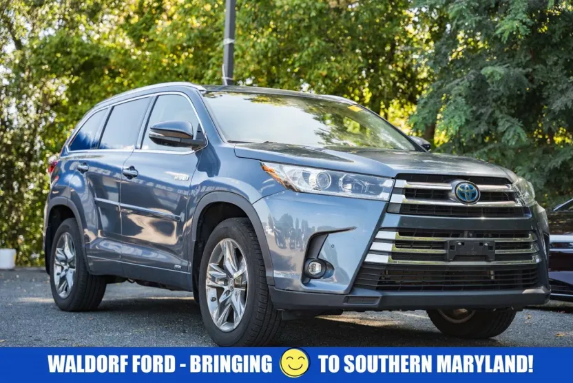 2019 Toyota Highlander Hybrid photo 1