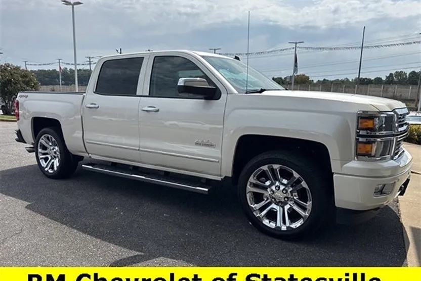 2014 Chevrolet Silverado 1500 High Country photo 1