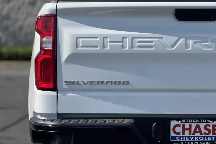 2026 Chevrolet Silverado 1500 LT Trail Boss photo 1