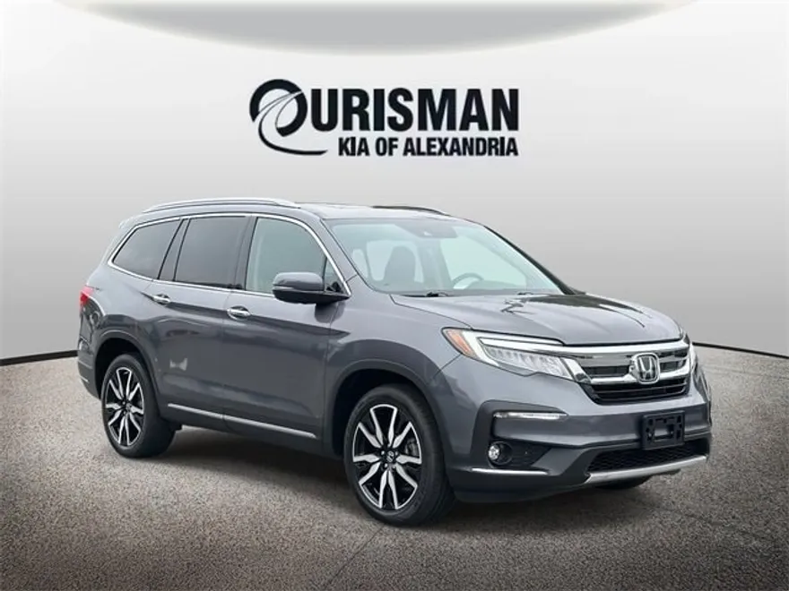 2022 Honda Pilot Touring photo 1