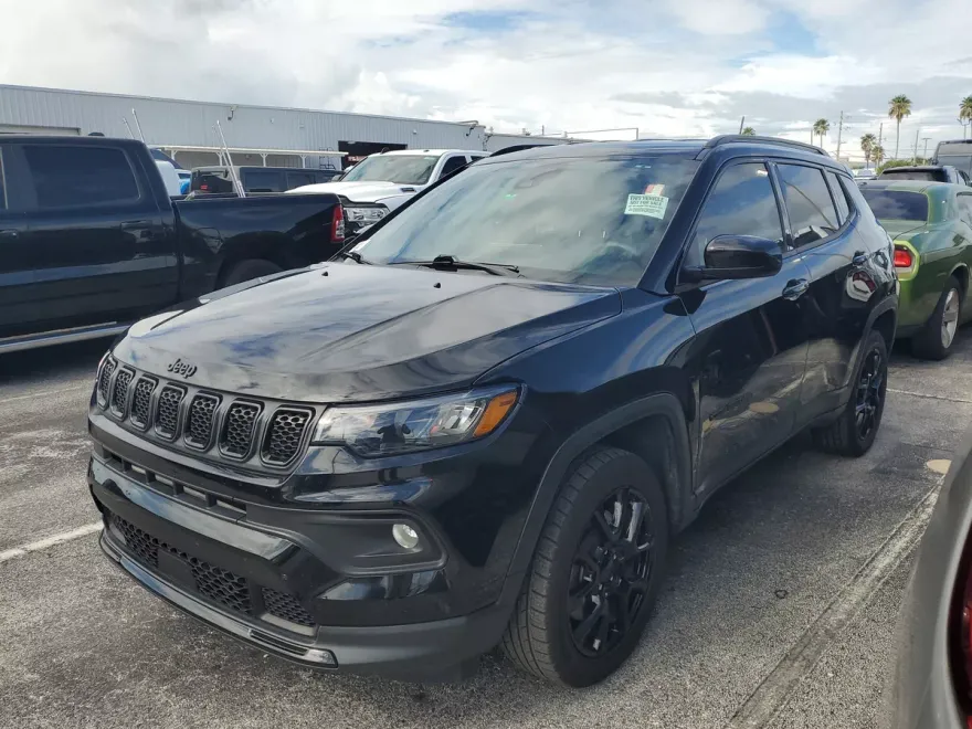 2023 Jeep Compass Altitude photo 1