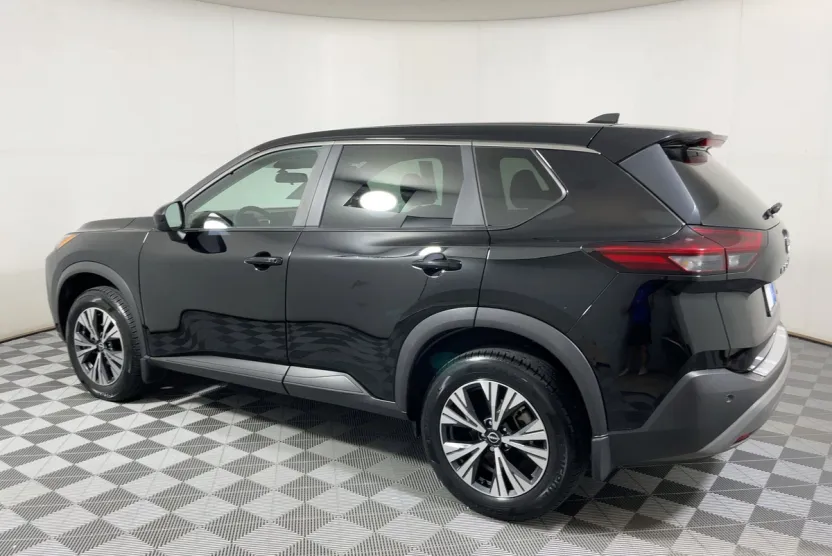 2023 Nissan Rogue SV photo 1