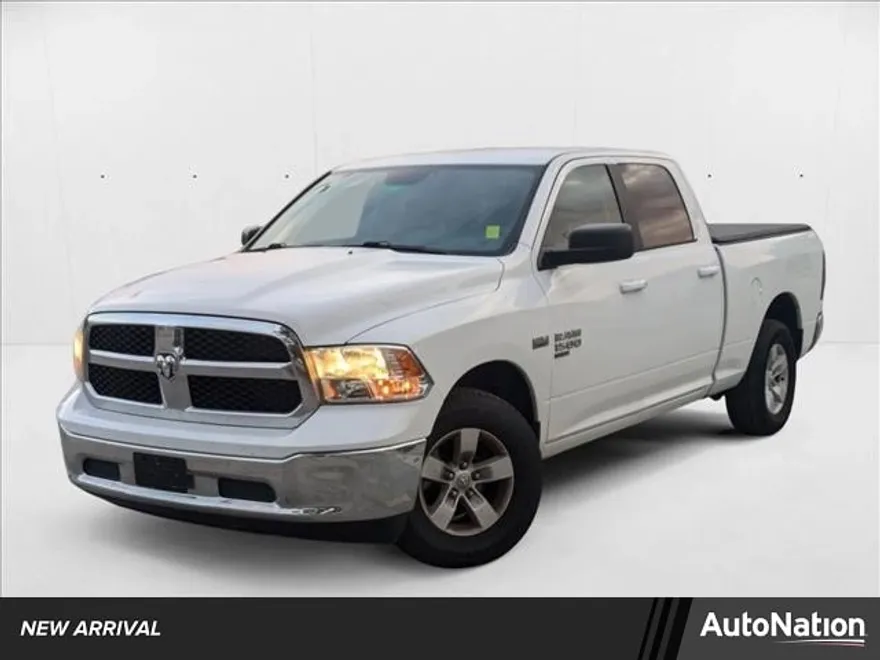 2019 Ram 1500 Classic SLT photo 1