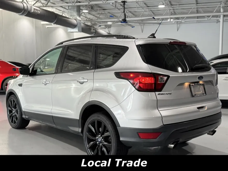 2019 Ford Escape SE photo 1