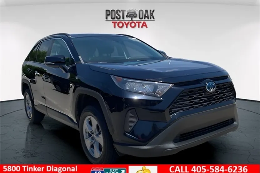 2022 Toyota RAV4 Hybrid LE photo 1
