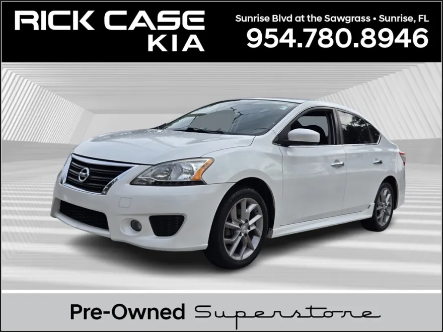 2014 Nissan Sentra SR photo 1