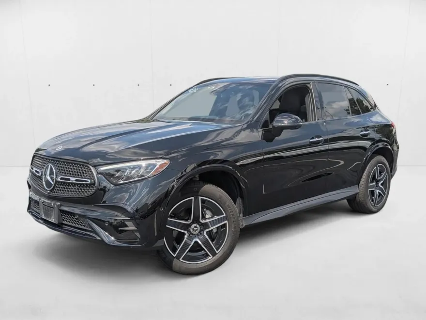 2023 Mercedes Benz GLC 300 AMG photo 1