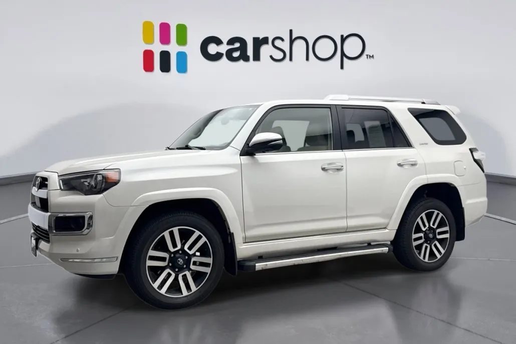 2023 Toyota 4Runner Limited photo 1