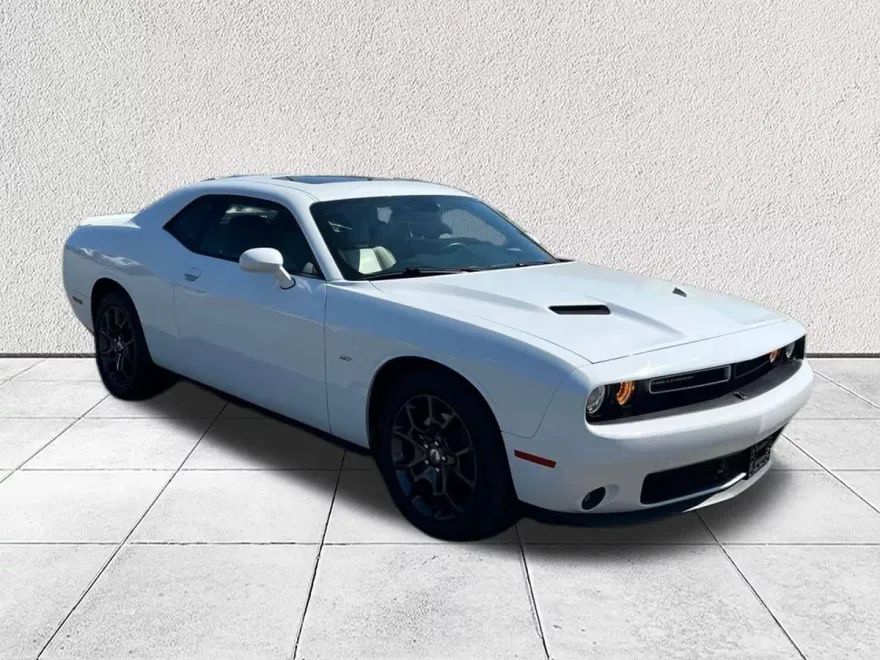 2018 Dodge Challenger GT photo 1