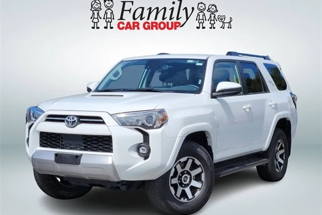 2024 Toyota 4Runner TRD Off-Road photo 1