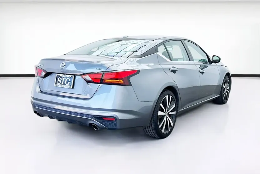 2019 Nissan Altima 2.5 SR photo 1