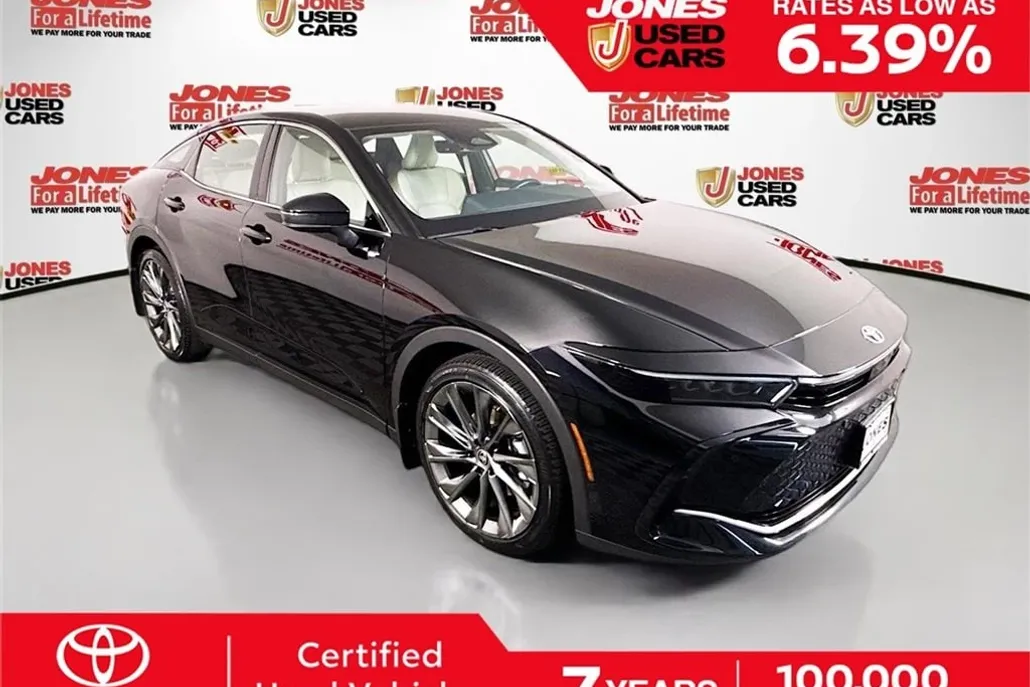 2024 Toyota Crown Limited photo 1