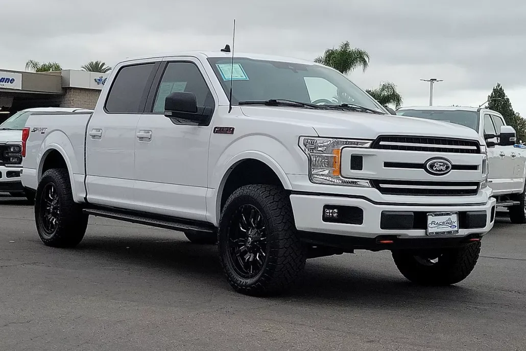 2019 Ford F-150 XLT photo 1