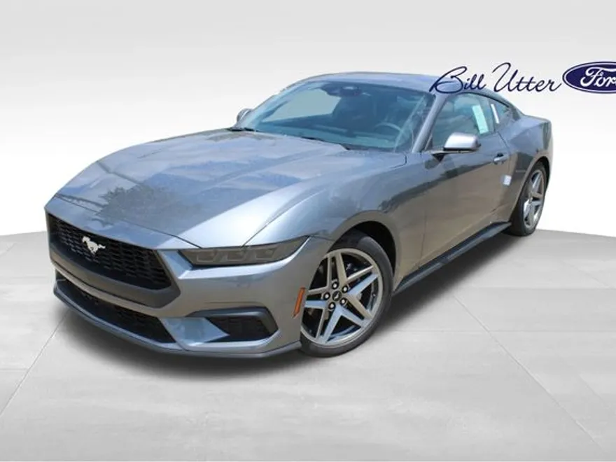 2025 Ford Mustang EcoBoost photo 1