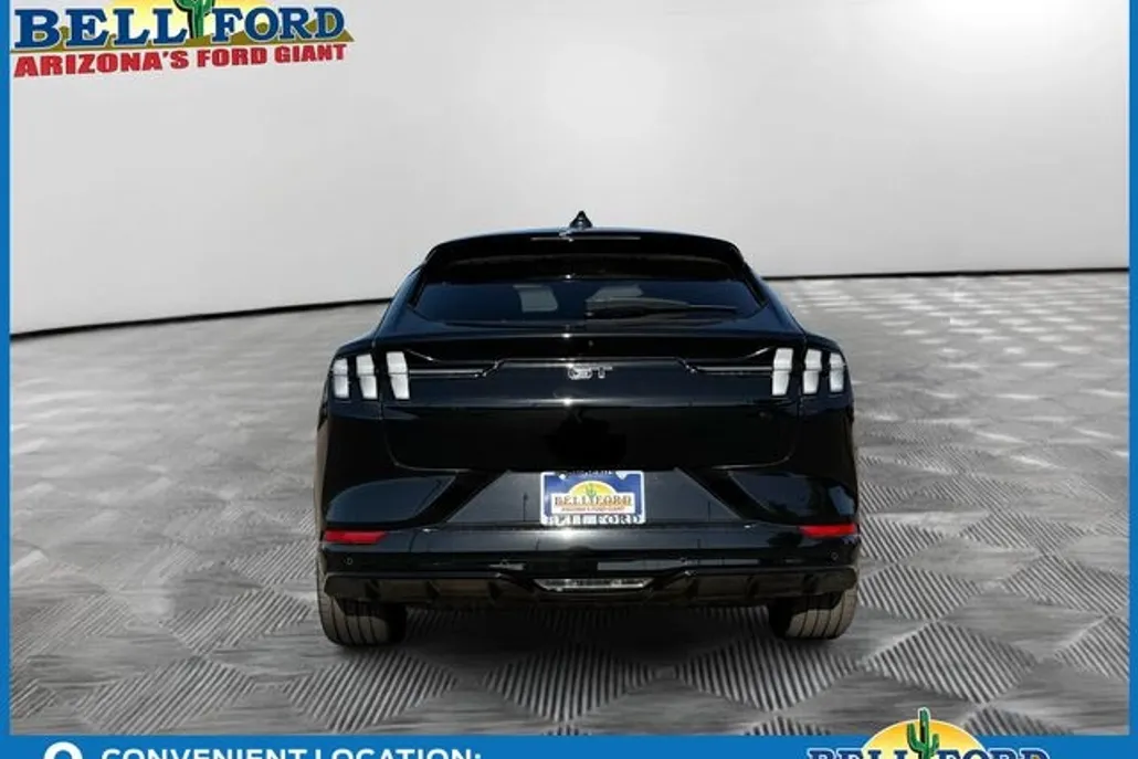 2025 Ford Mustang Mach-E GT photo 1
