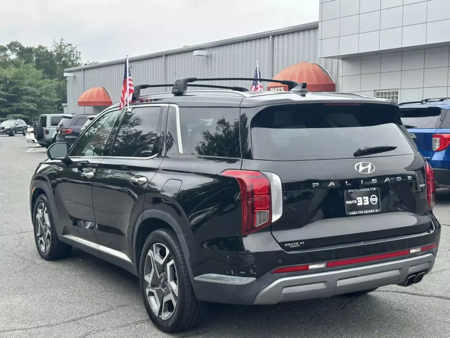 2023 Hyundai Palisade Limited photo 1