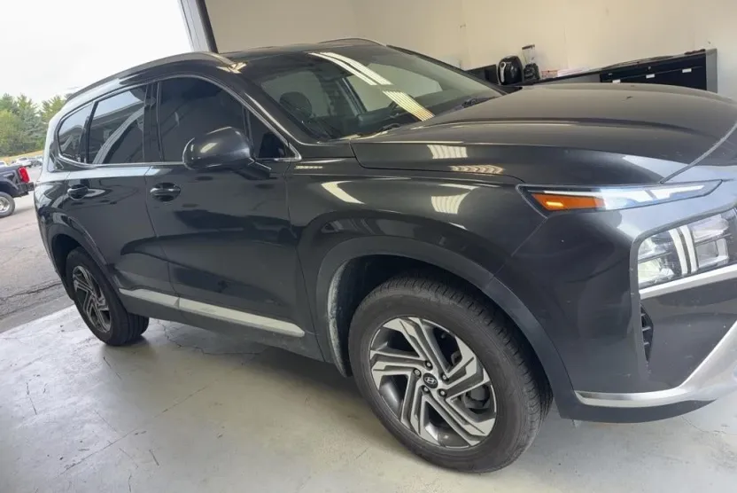 2022 Hyundai Santa Fe SEL photo 1