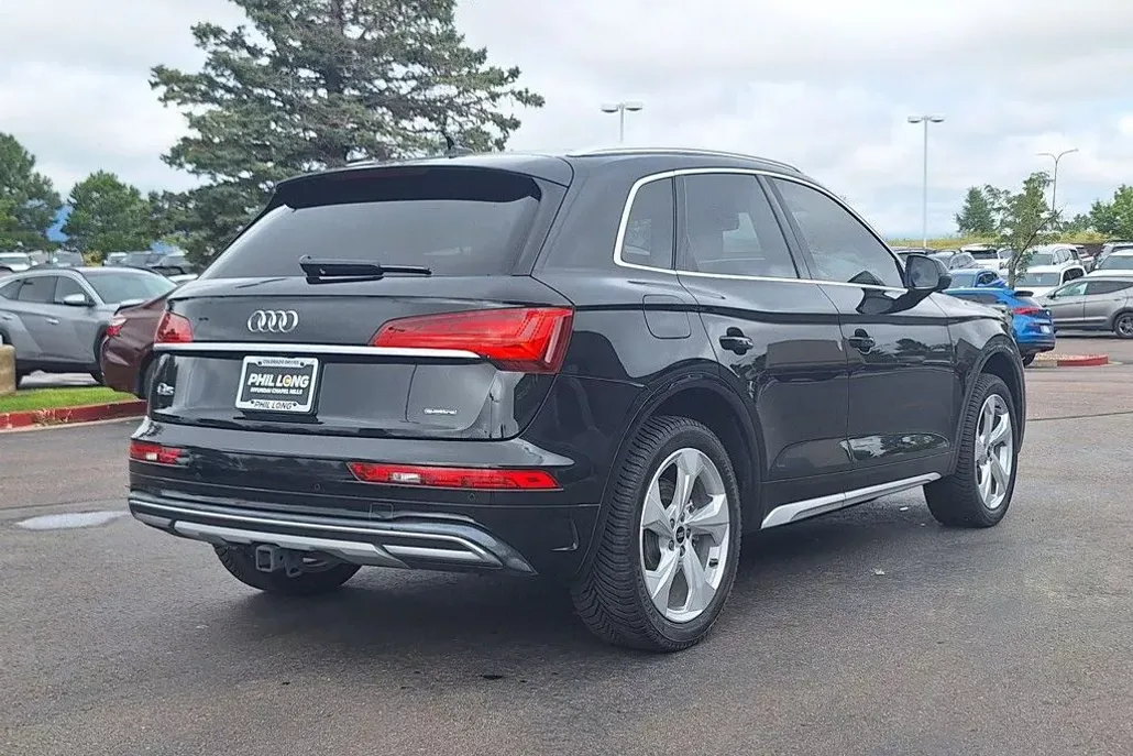 2021 Audi Q5 45 Premium Plus photo 1
