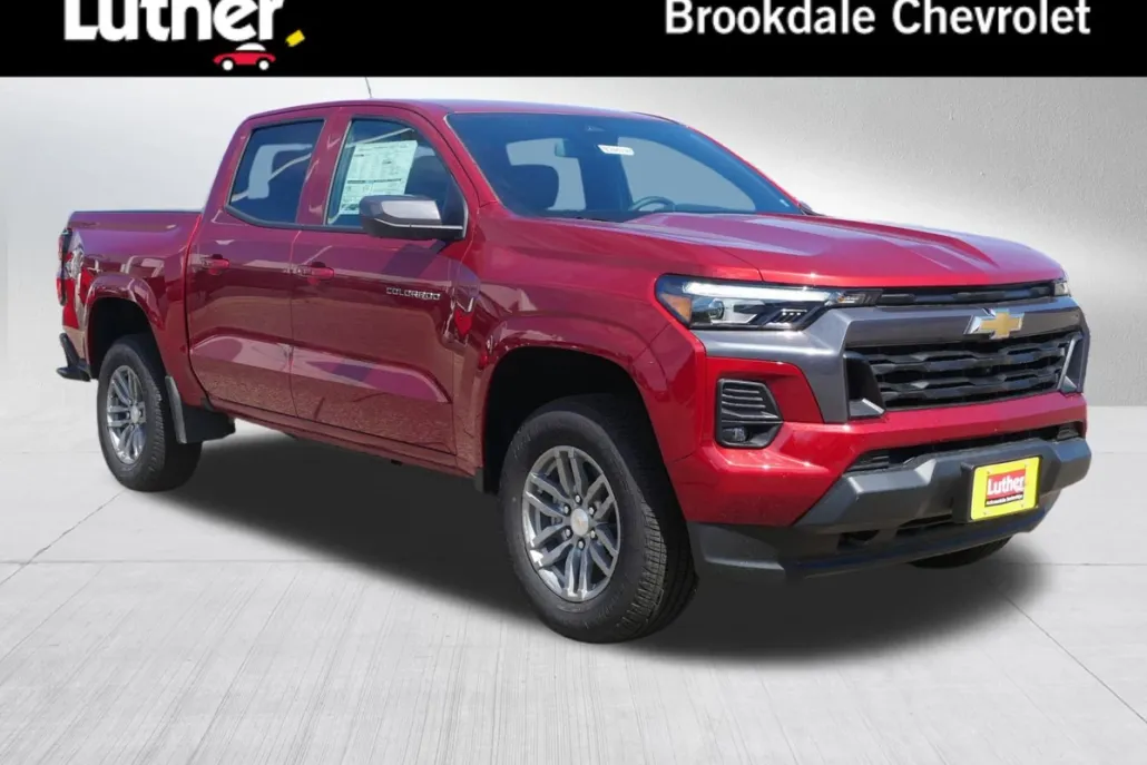 2025 Chevrolet Colorado Work Truck LT photo 1