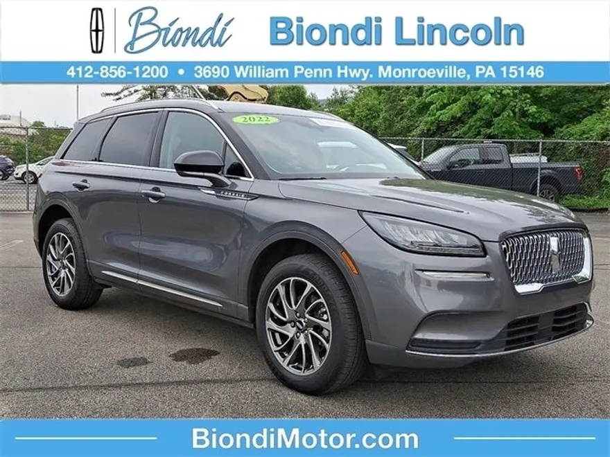 2022 Lincoln Corsair Standard photo 1