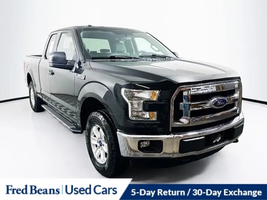 2015 Ford F-150 XLT photo 1