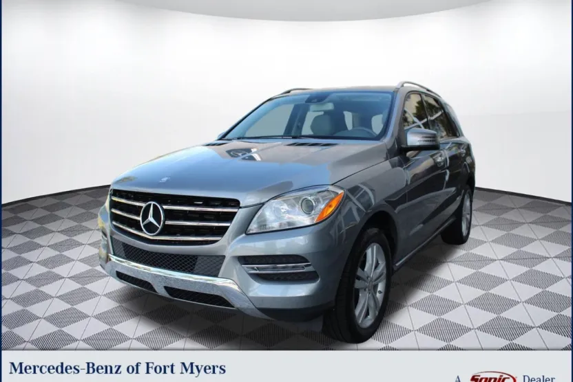 2015 Mercedes Benz ML 350 photo 1