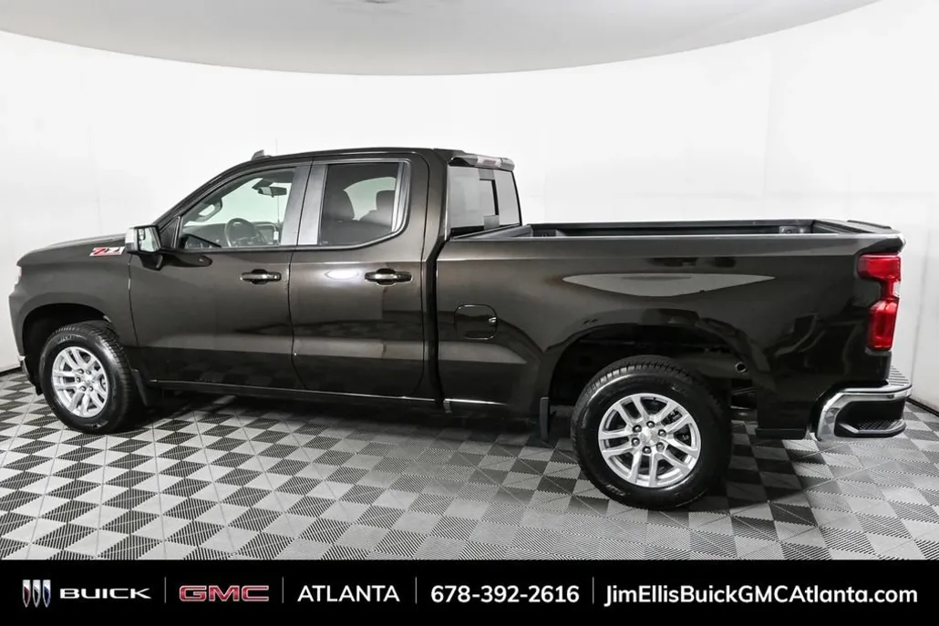 2019 Chevrolet Silverado 1500 LT photo 1