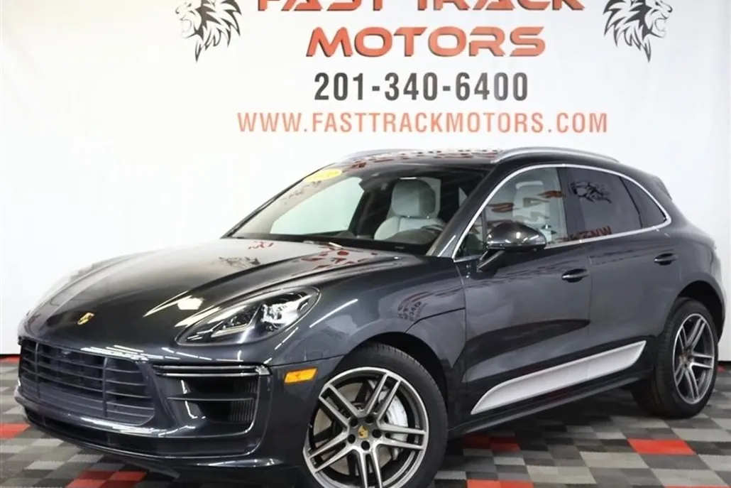 2020 Porsche Macan Turbo photo 1
