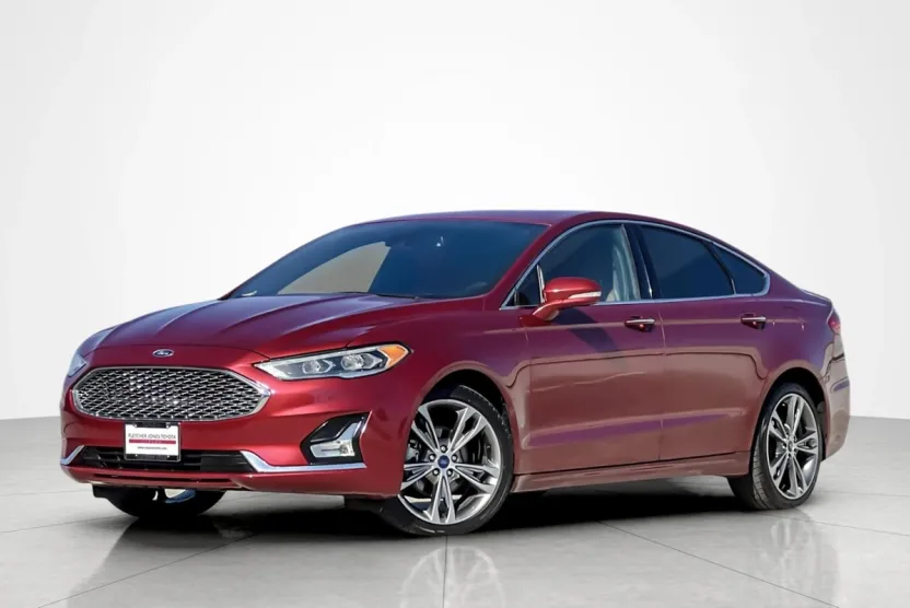 2019 Ford Fusion Titanium photo 1