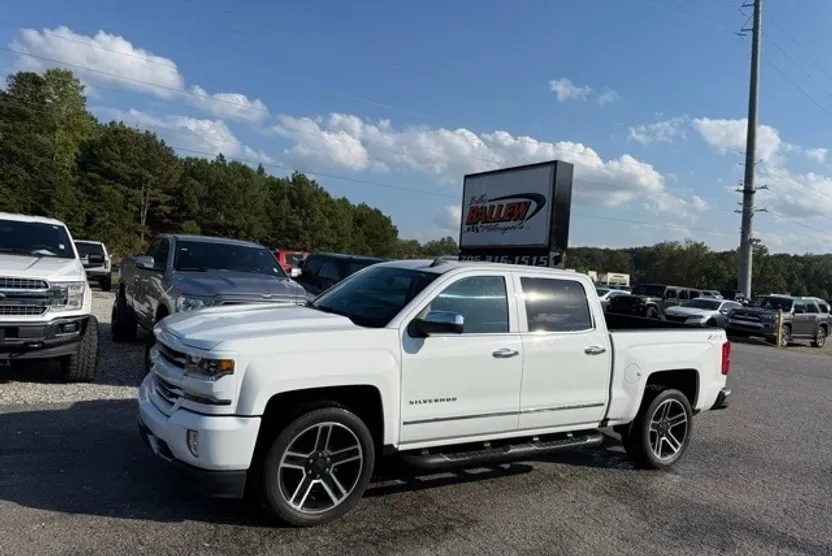 2016 Chevrolet Silverado LTZ photo 1