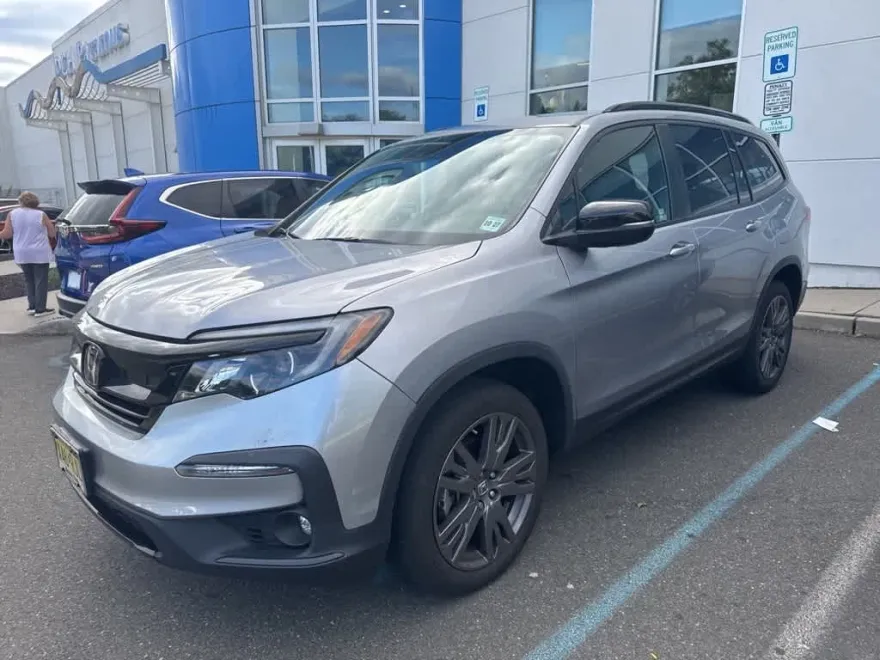 2022 Honda Pilot Sport photo 1