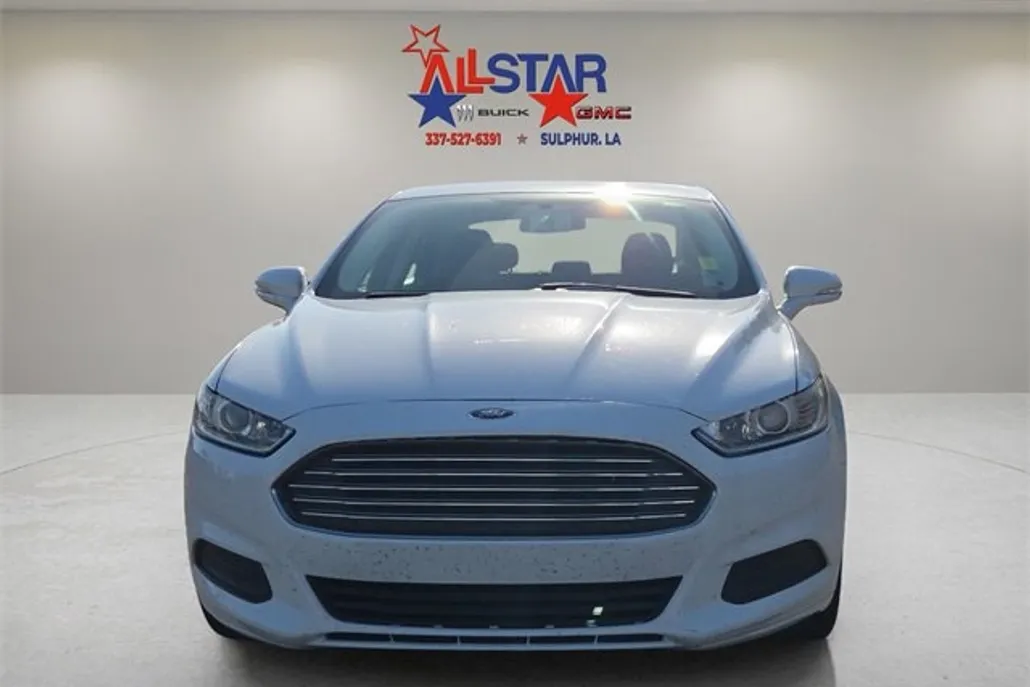 2014 Ford Fusion SE photo 1