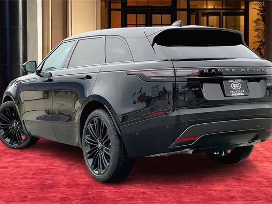 2026 Land Rover Range Rover Velar P250 Dynamic SE photo 1