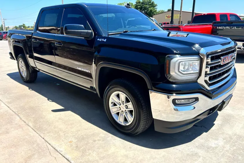 2016 Gmc Sierra 1500 SLE photo 1