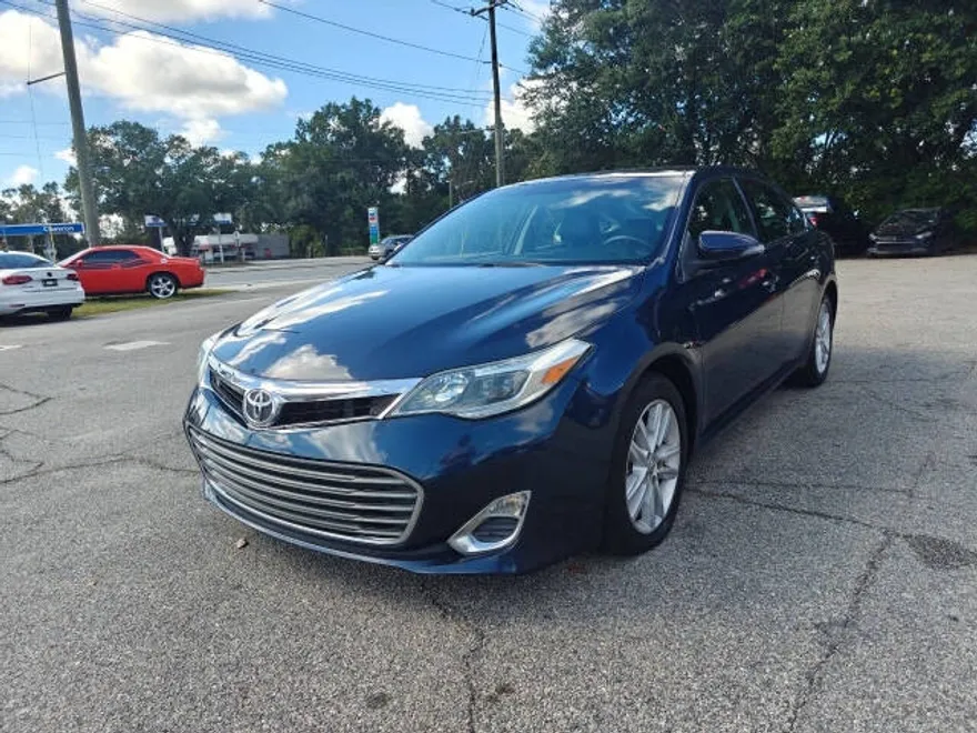 2014 Toyota Avalon XLE photo 1