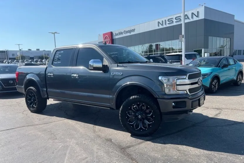 2019 Ford F-150 Platinum photo 1