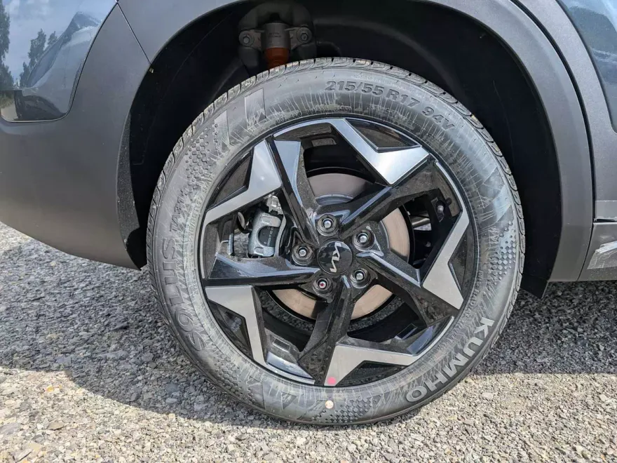 2026 Kia Seltos S photo 1