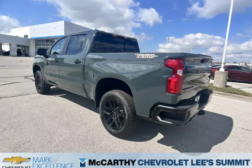 2026 Chevrolet Silverado 1500 LT Trail Boss photo 1
