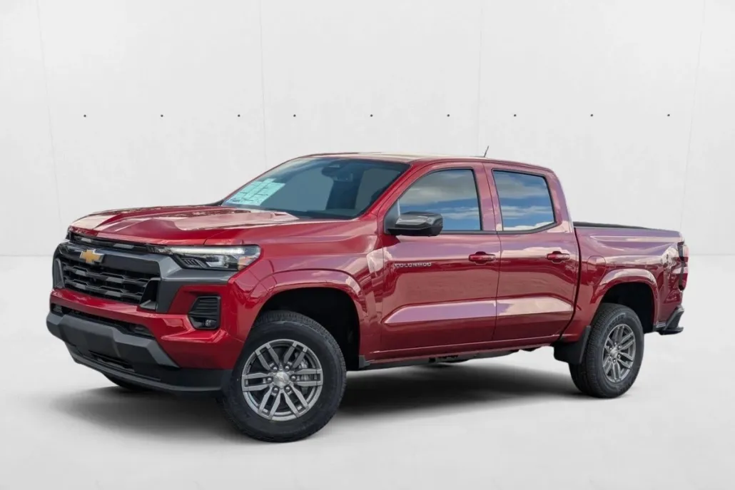 2026 Chevrolet Colorado LT photo 1