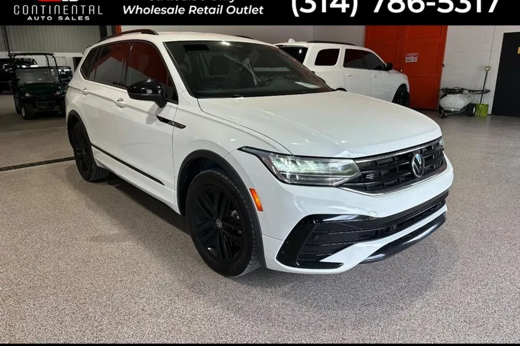 2022 Volkswagen Tiguan SE R-Line Black photo 1