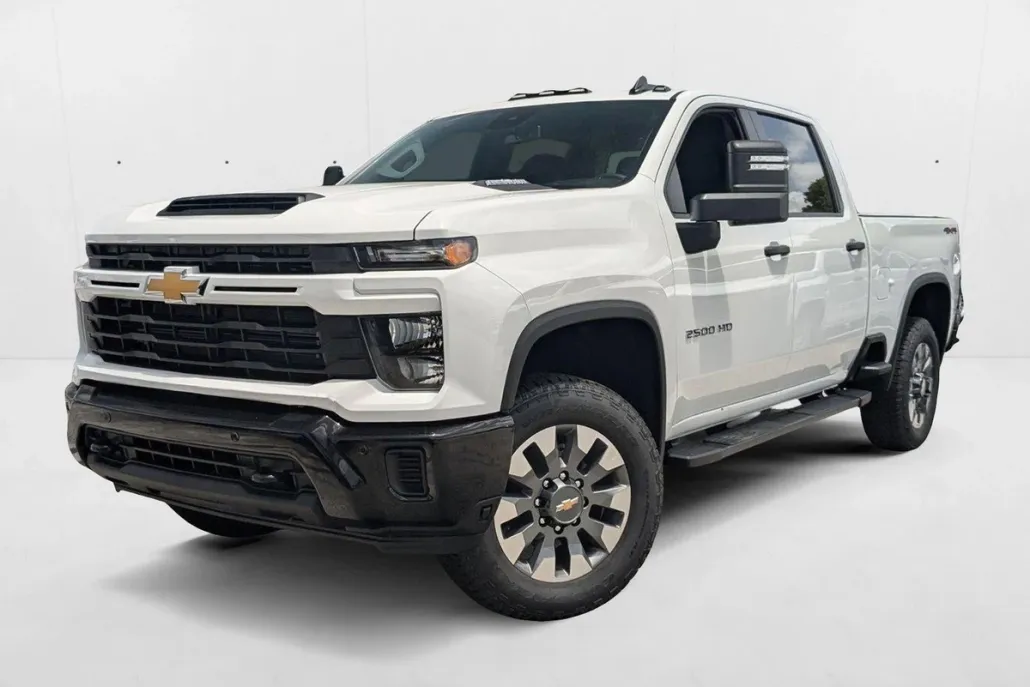 2025 Chevrolet Silverado 2500HD Custom photo 1