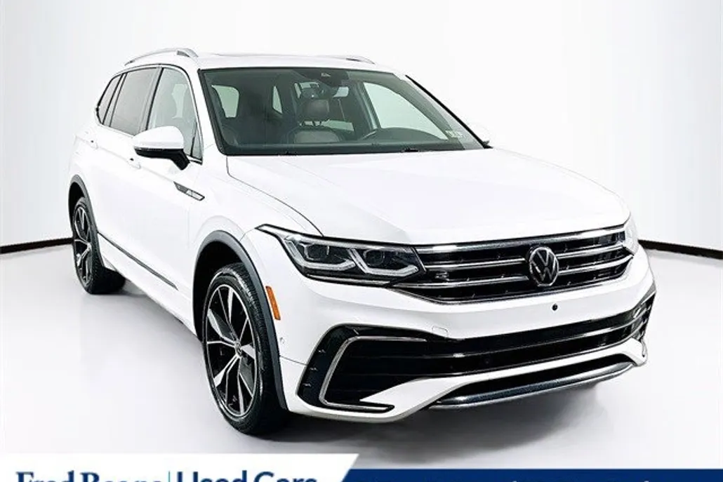2022 Volkswagen Tiguan SE photo 1
