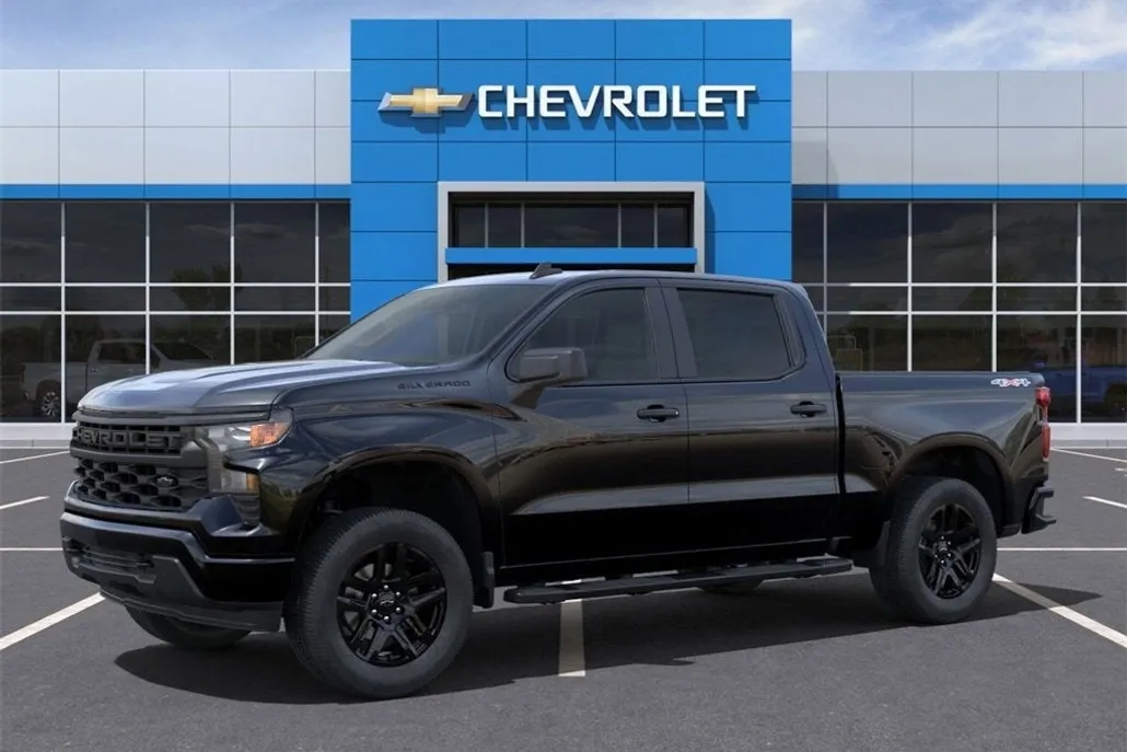 2025 Chevrolet Silverado 1500 Custom photo 1