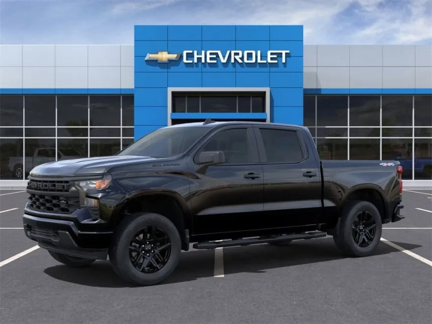 2025 Chevrolet Silverado 1500 Custom photo 1