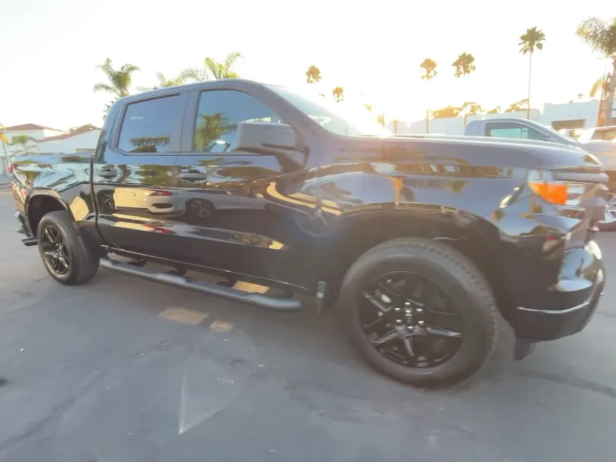 2026 Chevrolet Silverado 1500 Custom photo 1